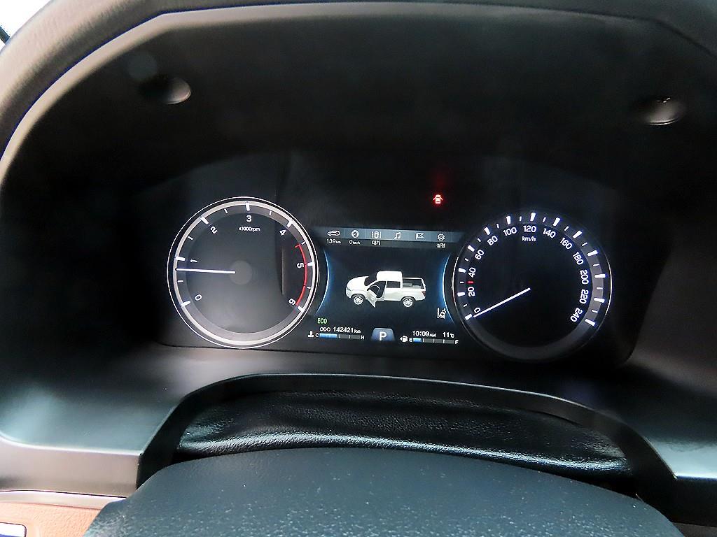 Ssangyong Rexton - Vista 9