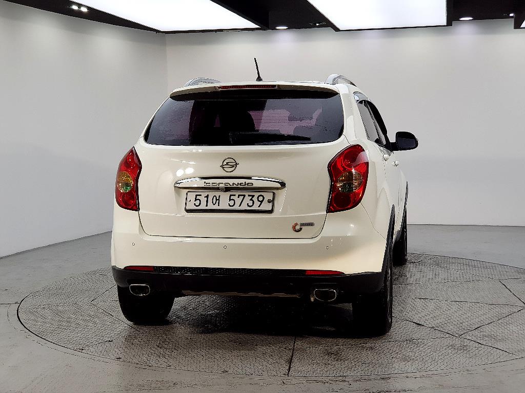 Ssangyong Korando - Vista 3