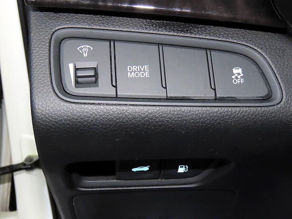 HYUNDAI Grandeur 2015 Blanco - Importación desde Corea - HF Imports Iquique - Foto 16