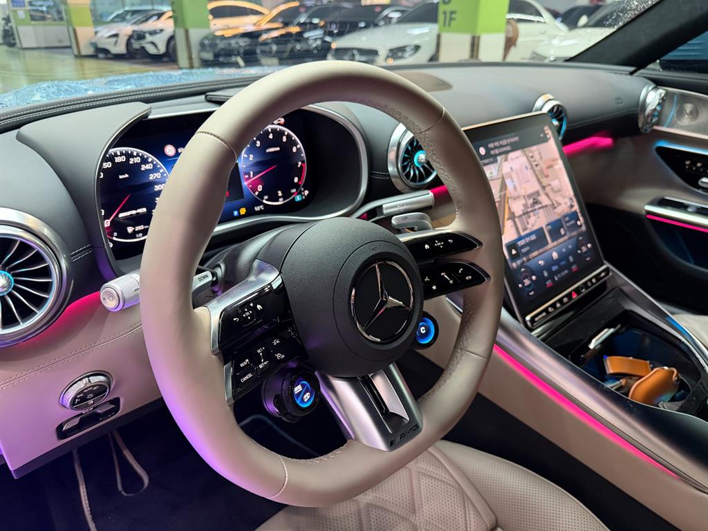 Mercedes Benz SL Class - Vista 8