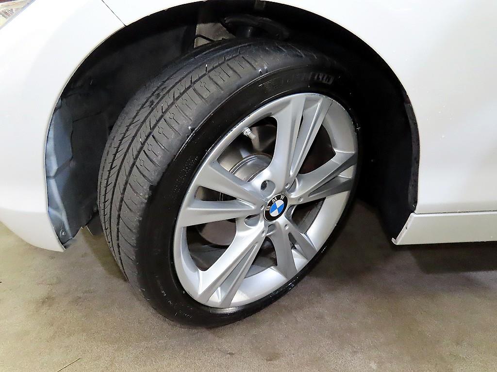 BMW 1 series 2019 Blanco - Importación desde Corea - HF Imports Iquique - Foto 19