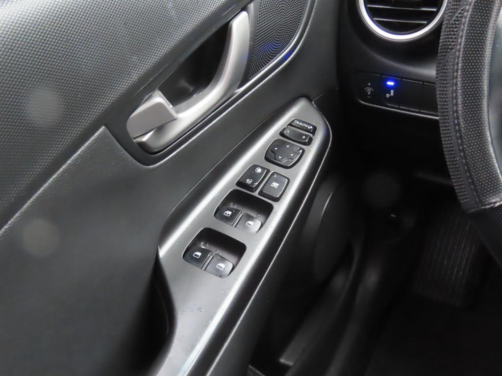 HYUNDAI Kona 2018 Gris - Importación desde Corea - HF Imports Iquique - Foto 13