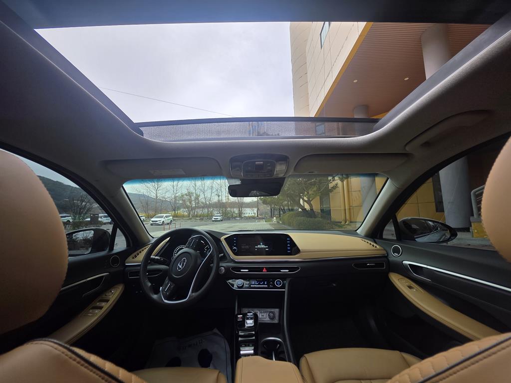 HYUNDAI Sonata - Vista 7