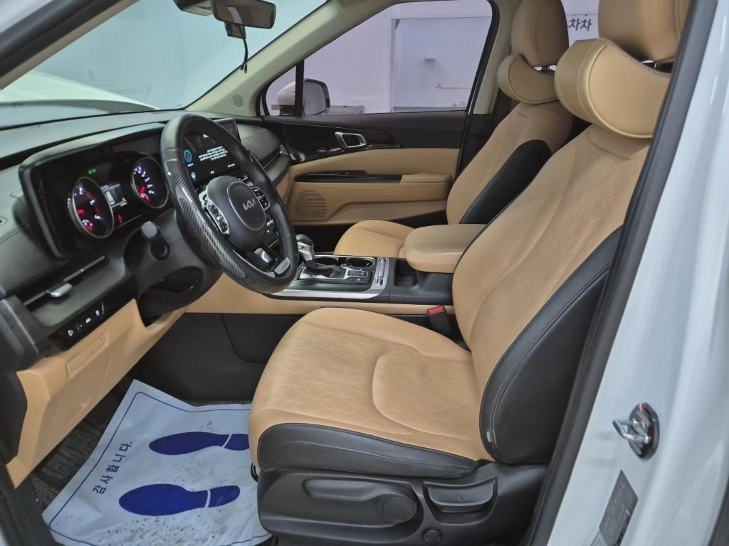 KIA Carnival - Vista 10