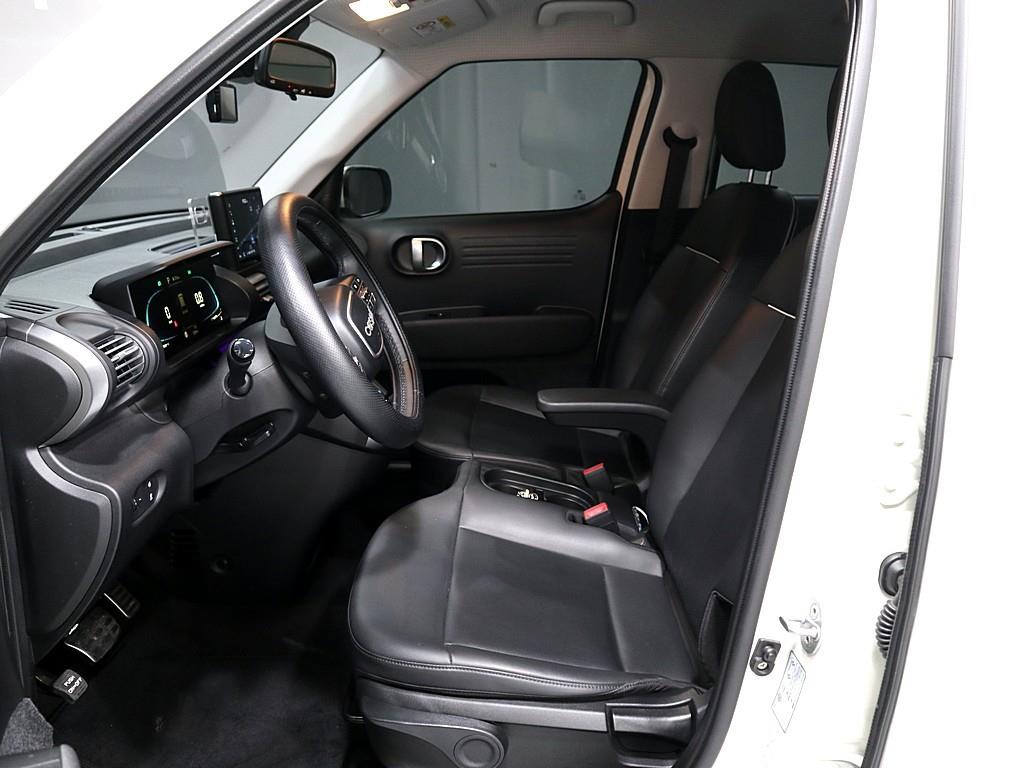 HYUNDAI Casper - Vista 7