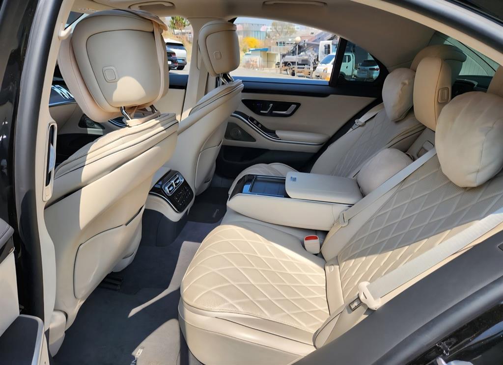 Mercedes Benz S Class - Vista 3