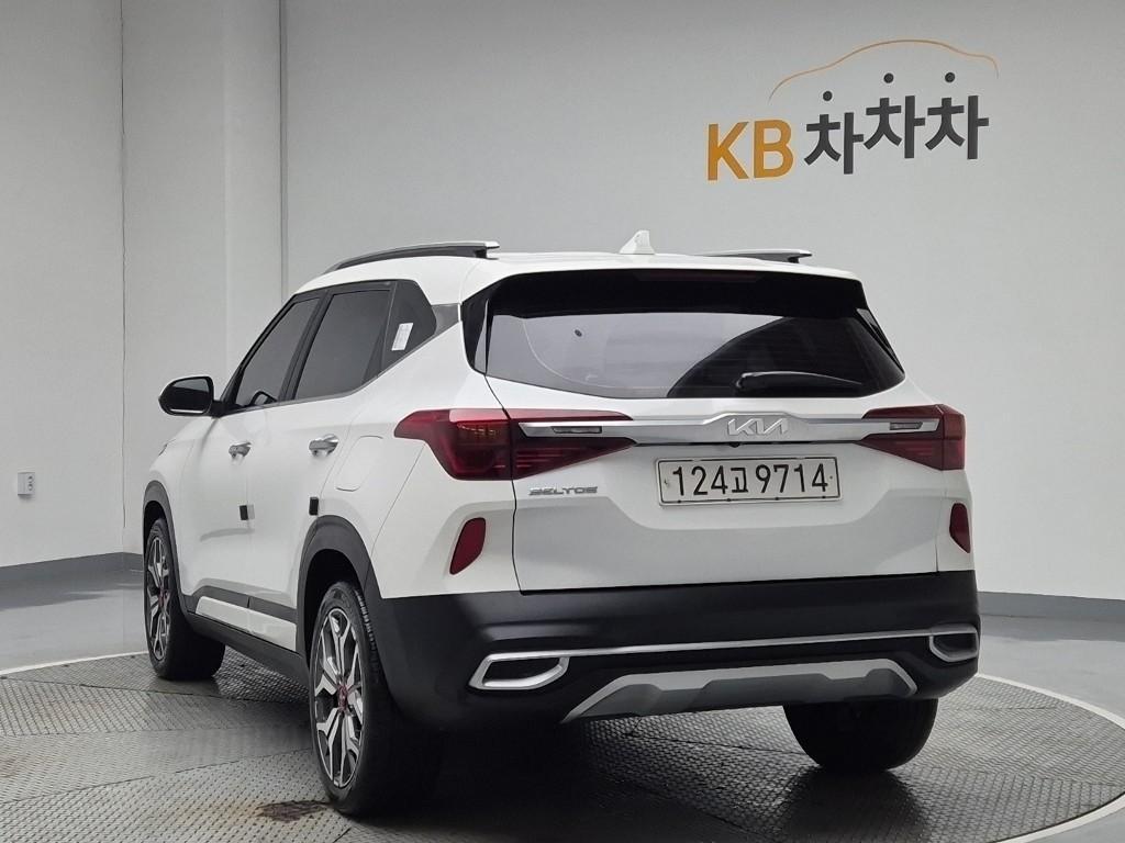 KIA Seltos - Vista 2