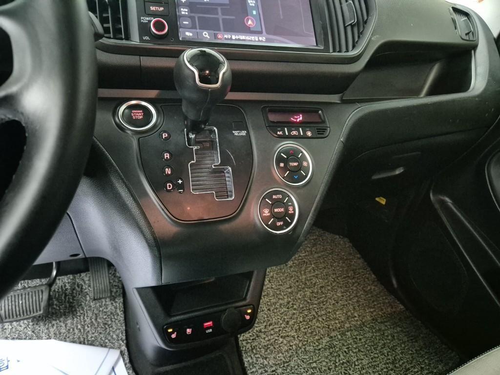 KIA Ray - Vista 8