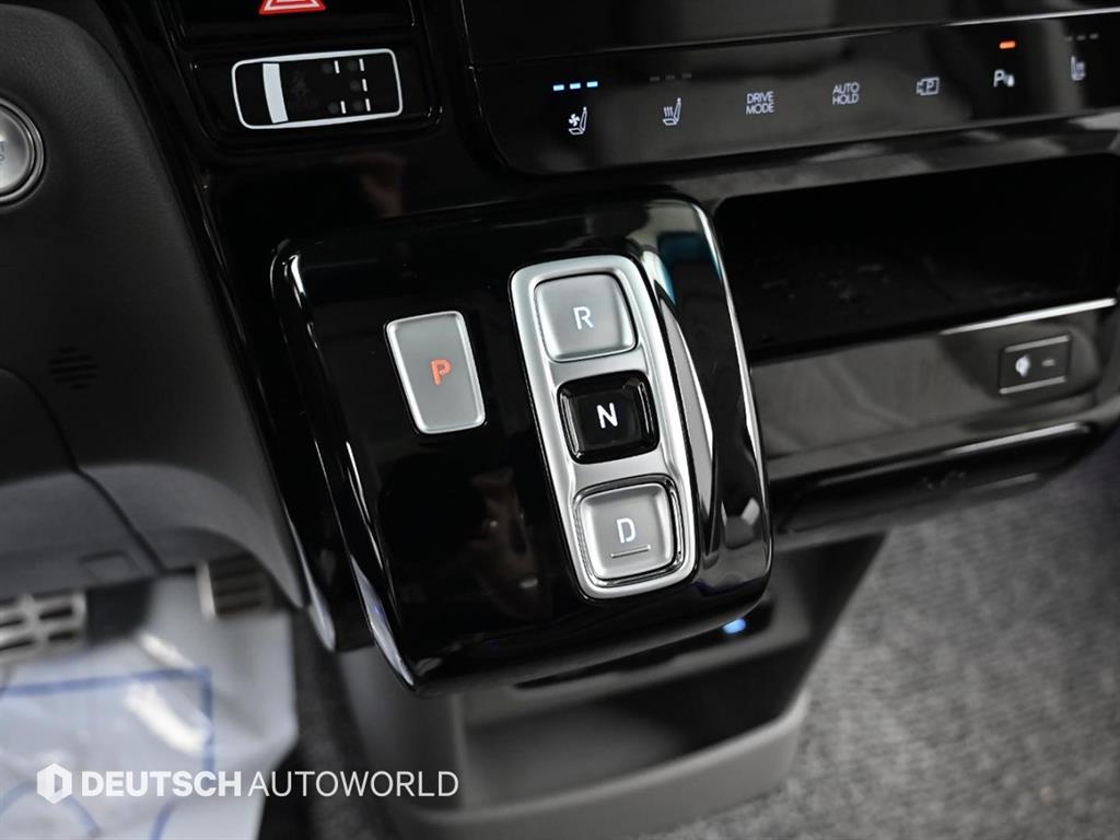 HYUNDAI Staria - Vista 9