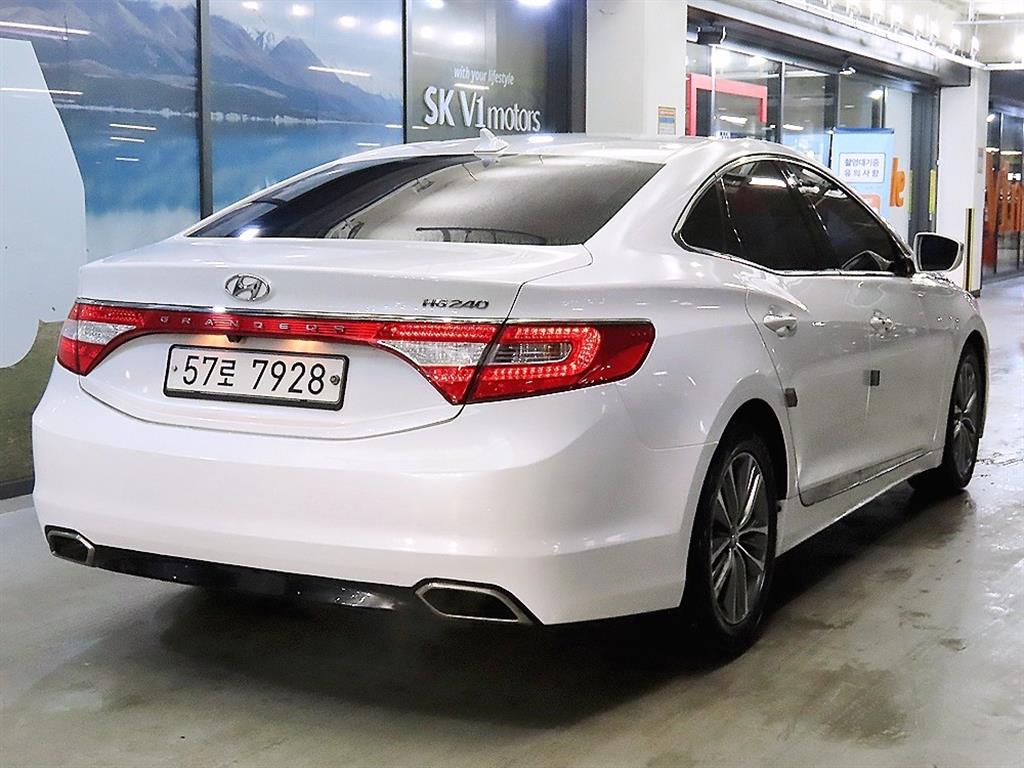 HYUNDAI Grandeur - Vista 4