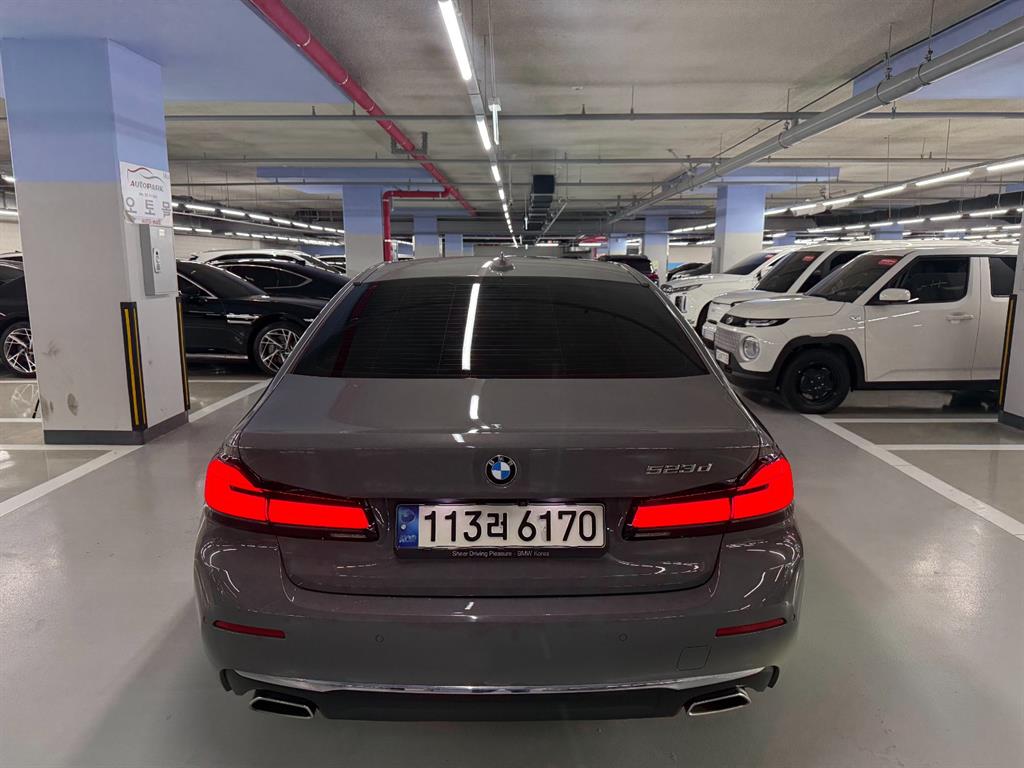 BMW 5 Series - Vista 3