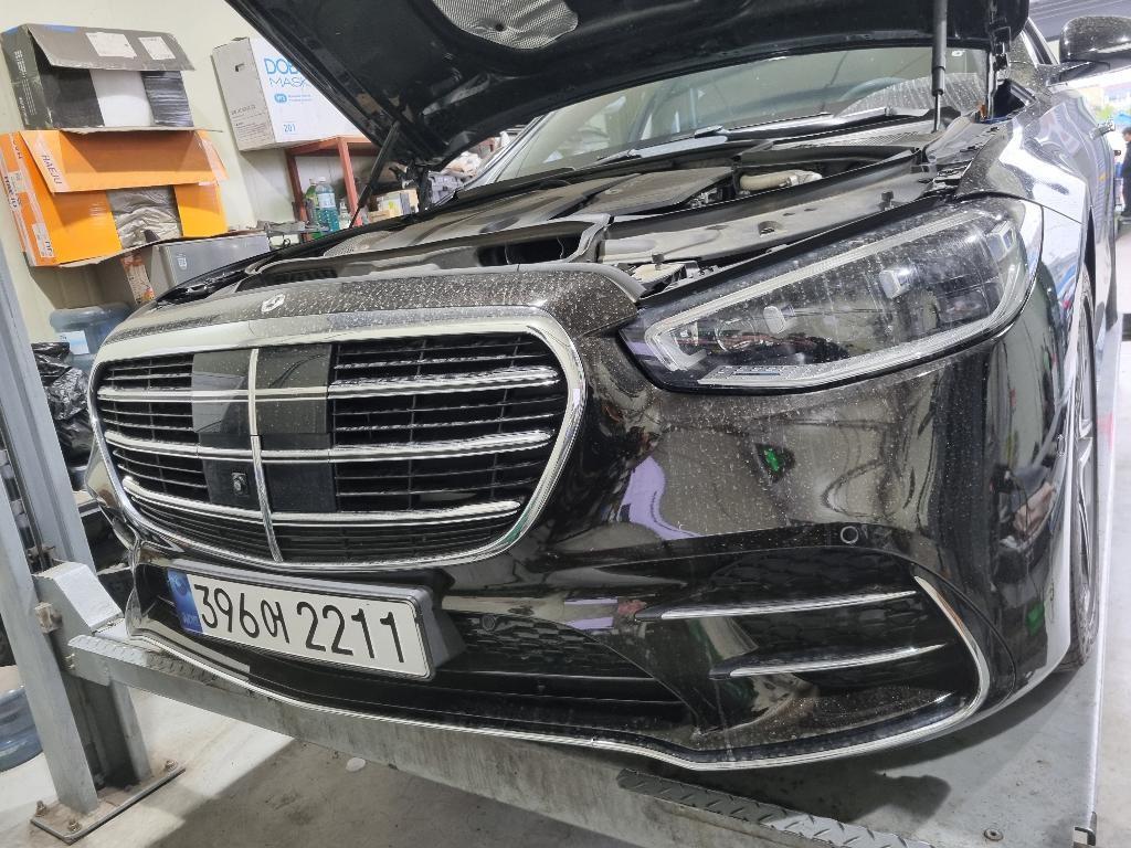 Mercedes Benz S Class - Vista 2