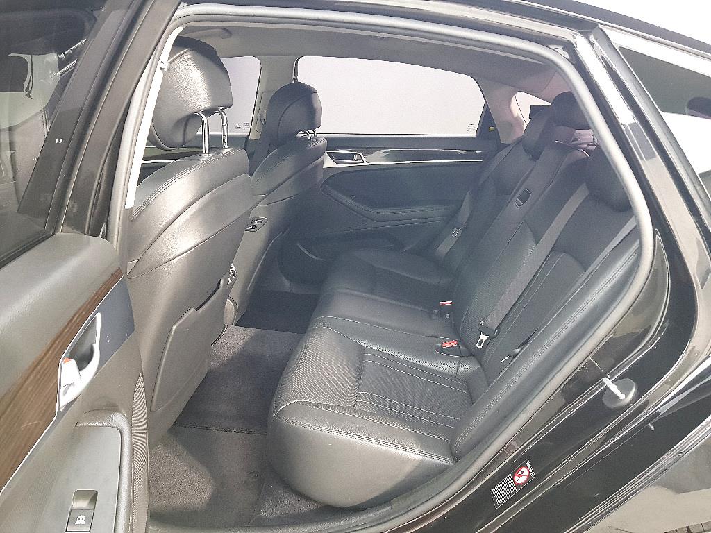 Genesis G80 - Vista 9