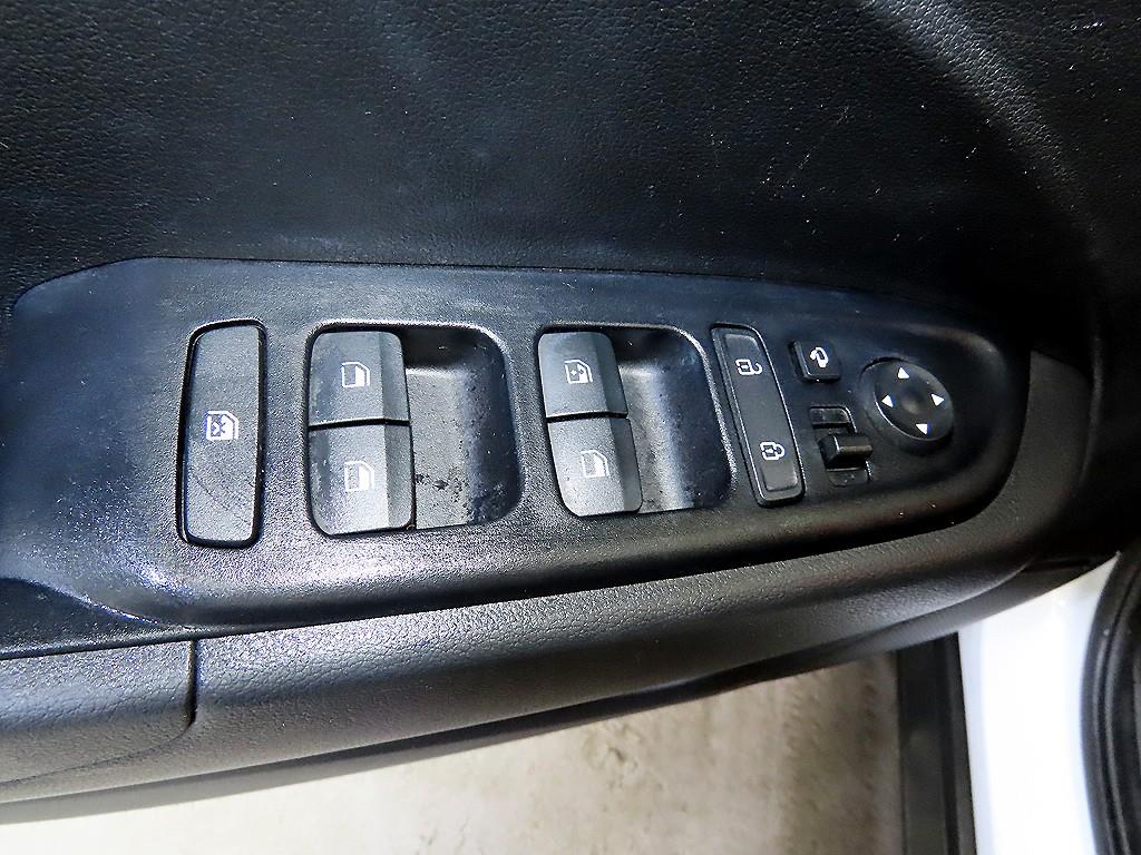 HYUNDAI Venue 2020 Blanco - Importación desde Corea - HF Imports Iquique - Foto 13