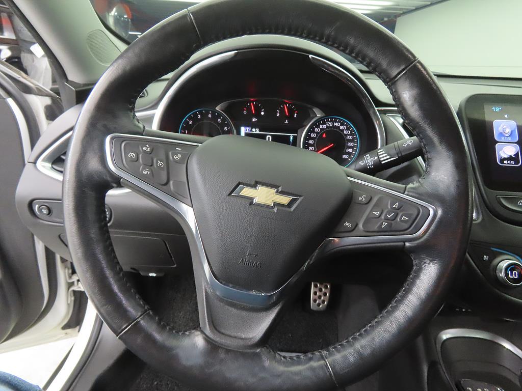Chevrolet Malibu - Vista 8