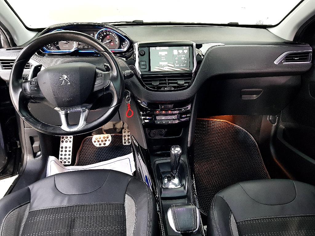 Peugeot 2008 - Vista 5