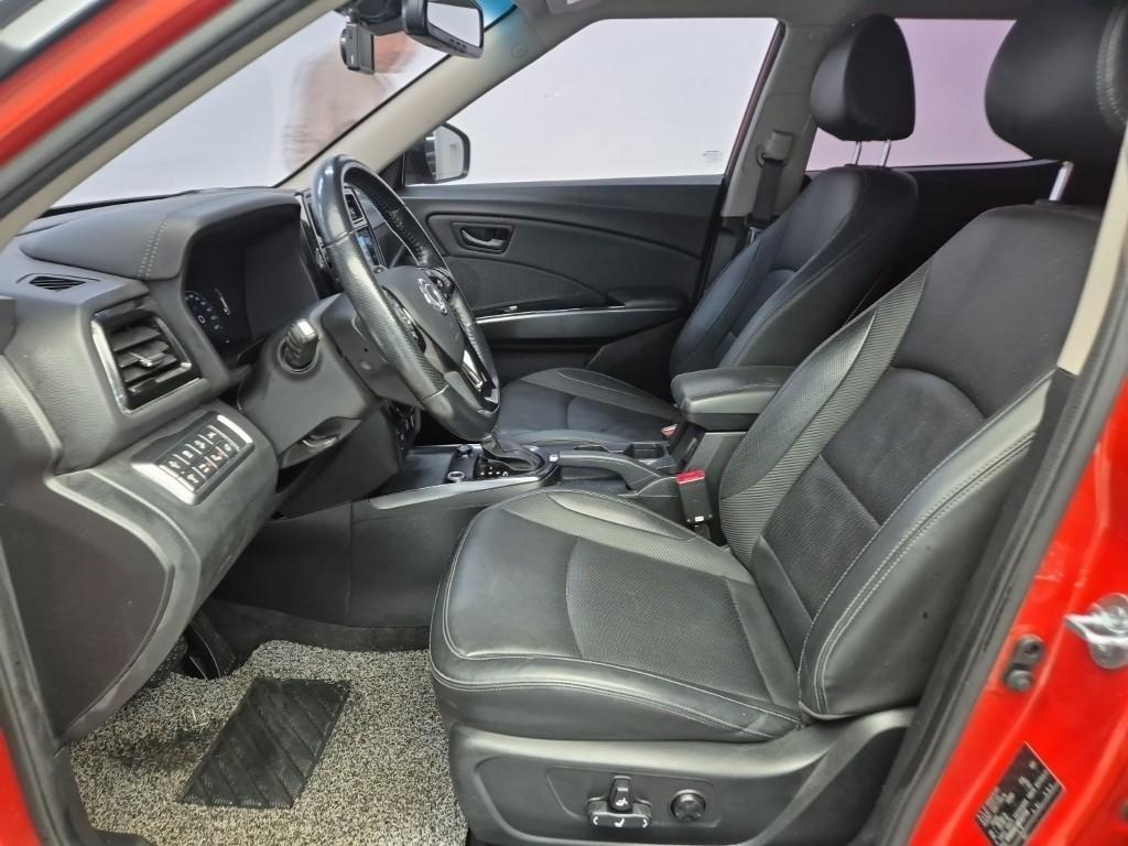 Ssangyong Tivoli - Vista 11