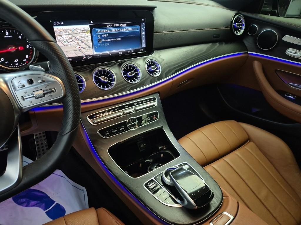 Mercedes Benz E class - Vista 10