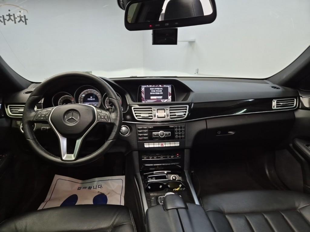 Mercedes Benz E class - Vista 7