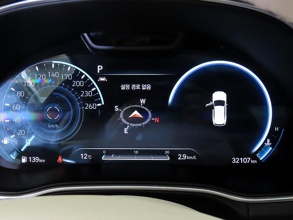 Genesis GV80 - Vista 9