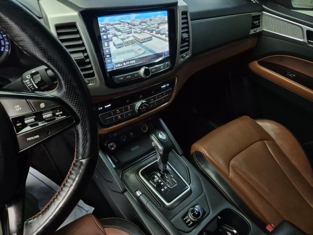 Ssangyong Rexton - Vista 10