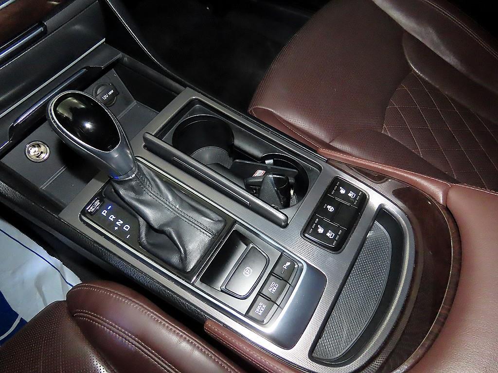 HYUNDAI Aslan - Vista 12