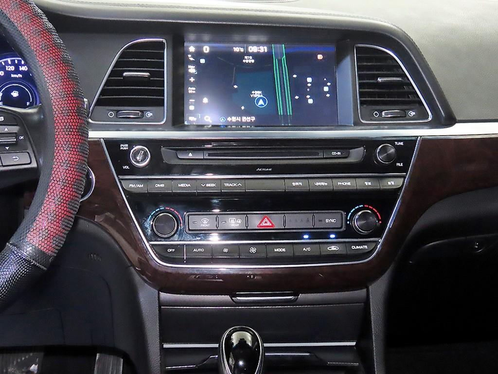 HYUNDAI Aslan - Vista 11