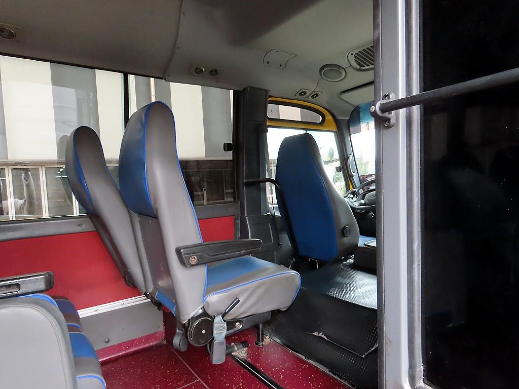 medium and large bus Hyundai bus - Vista 7