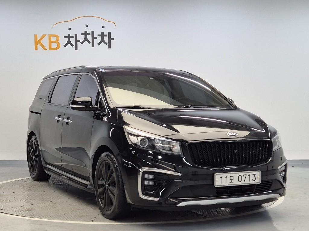 KIA Carnival - Vista 4