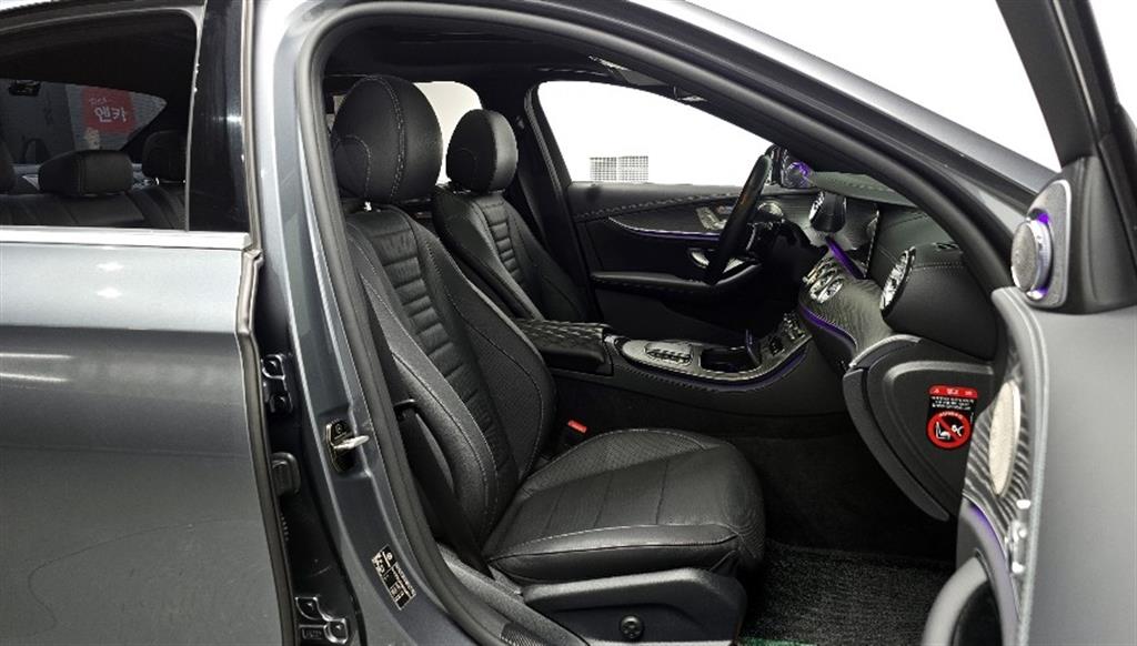 Mercedes Benz E class - Vista 11