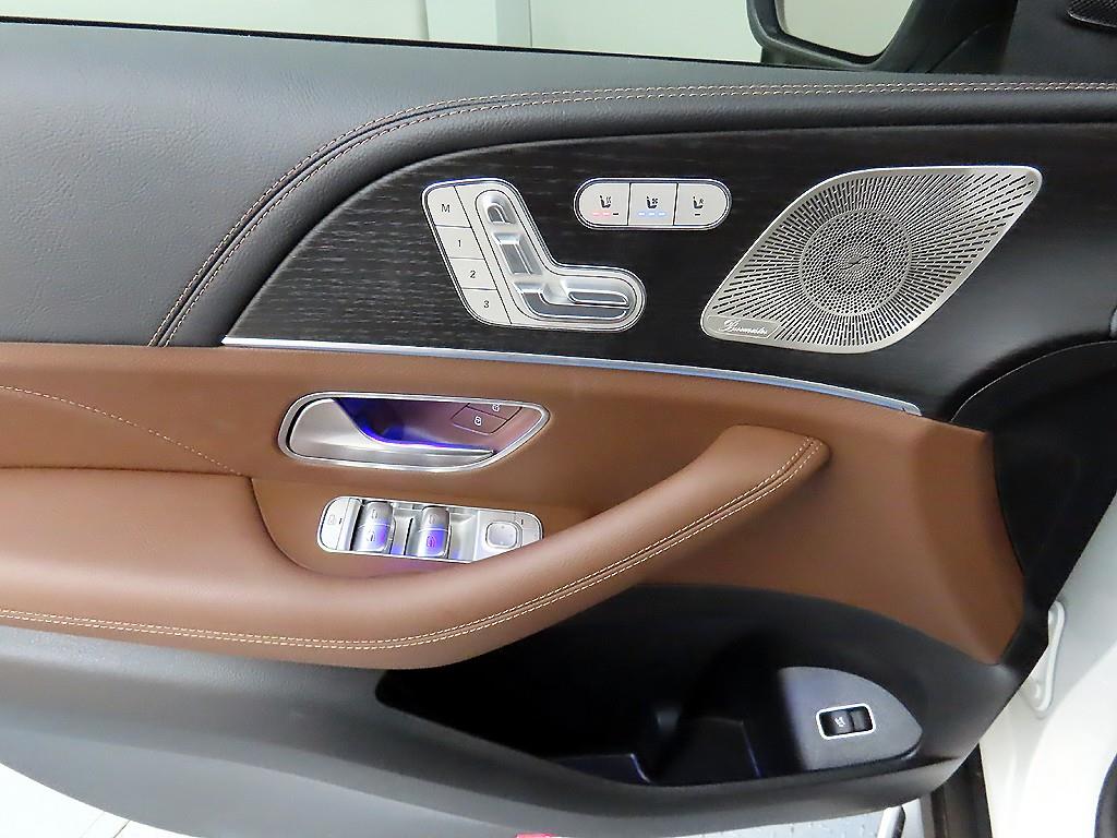 Mercedes Benz GLE Class - Vista 11