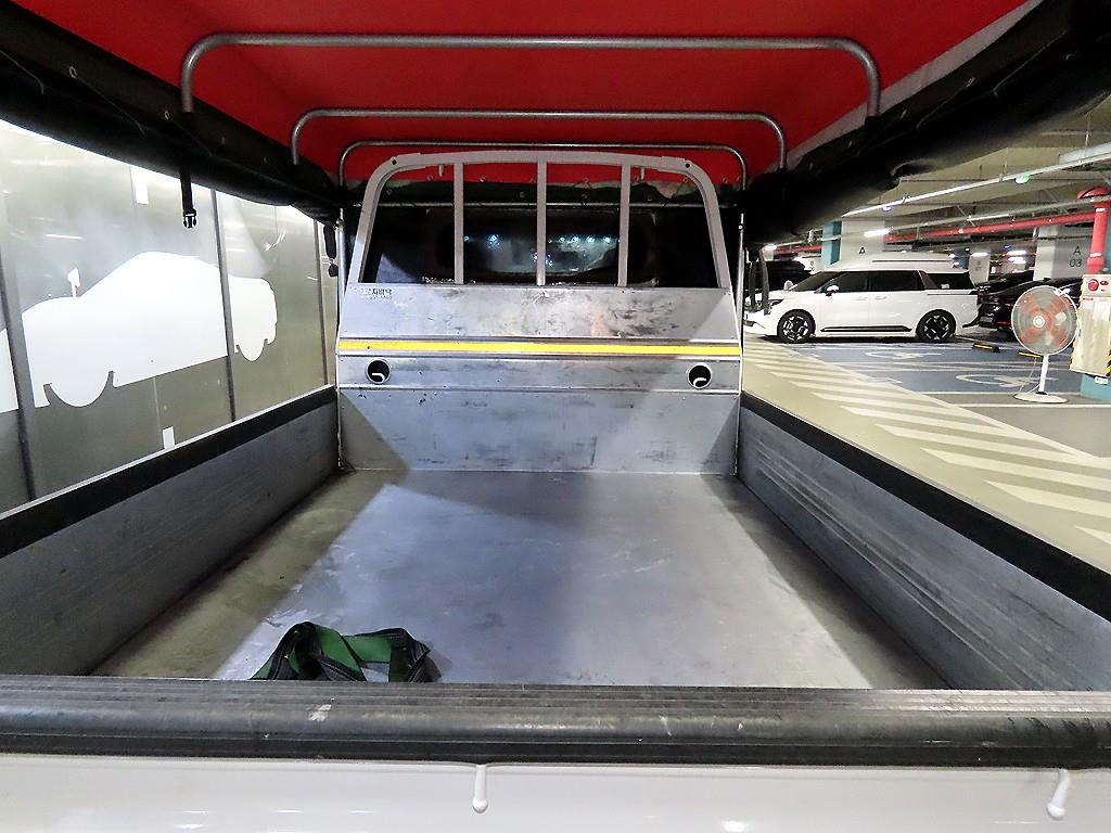 Small Truck Cargo (small) - Vista 6
