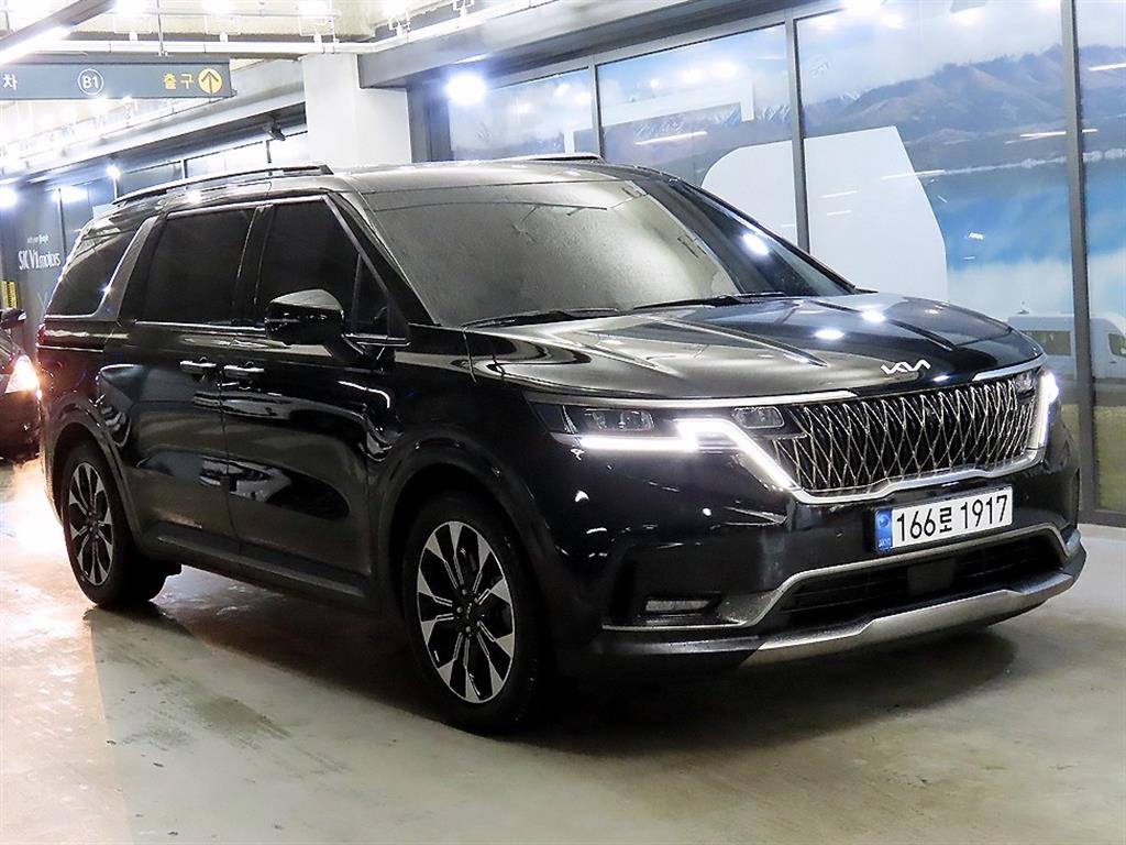 KIA Carnival 2023 Negro - Importación desde Corea - HF Imports Iquique - Foto 1