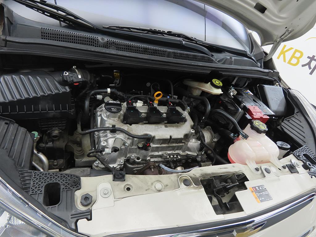 Chevrolet Spark 2016 Blanco - Importación desde Corea - HF Imports Iquique - Foto 18