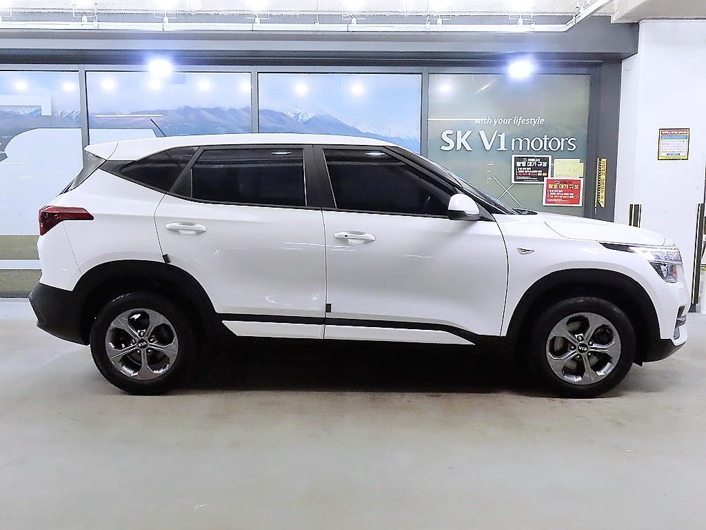 KIA Seltos - Vista 3