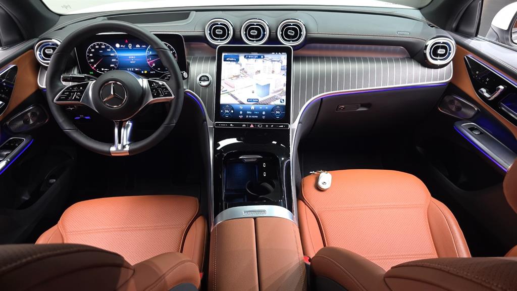 Mercedes Benz GLC Class - Vista 7