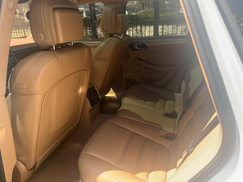 Porsche Macan - Vista 7