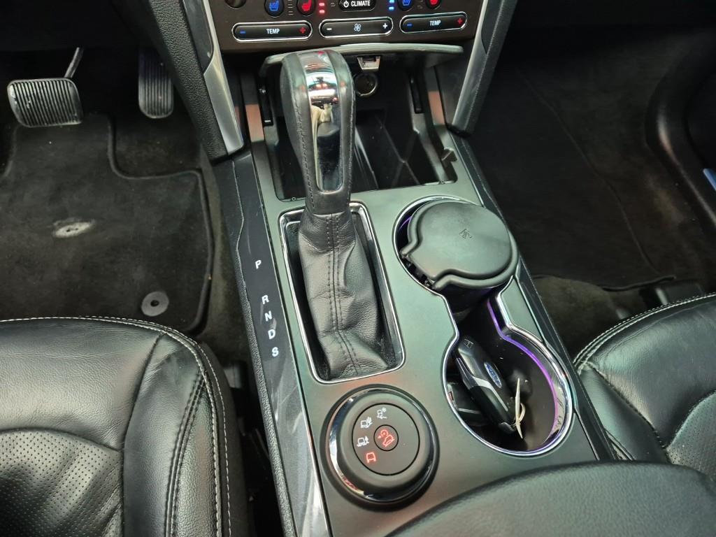 Ford Explorer - Vista 8