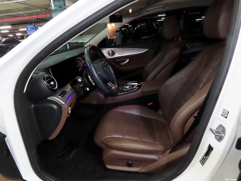 Mercedes Benz E class - Vista 6