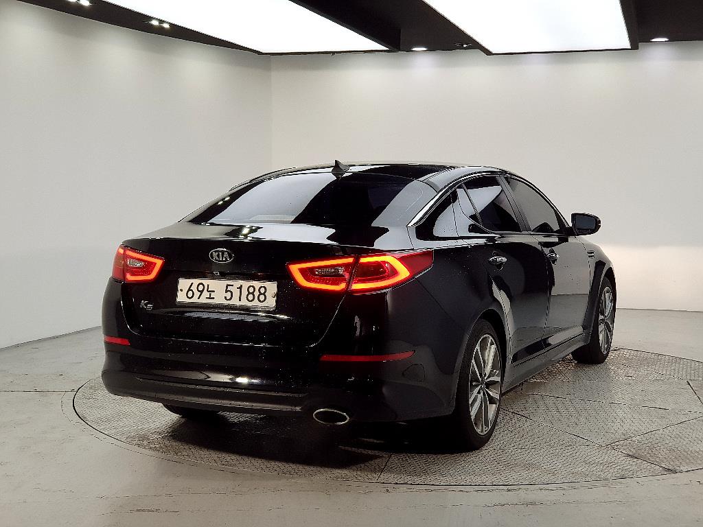KIA K5 - Vista 4