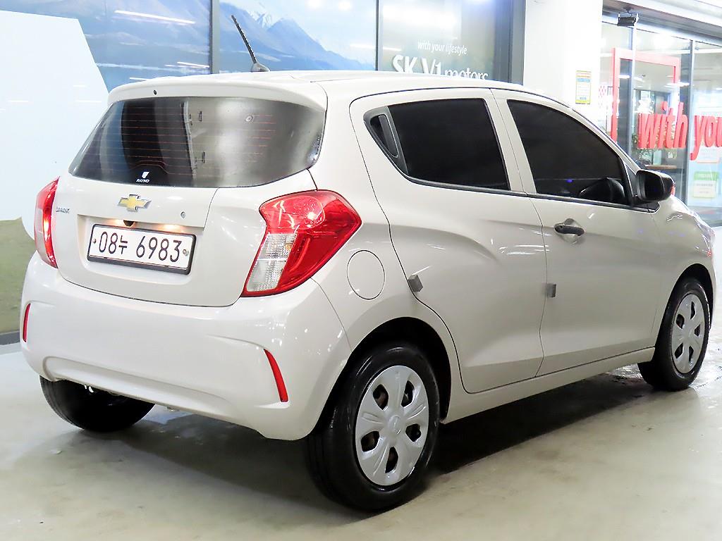 Chevrolet Spark - Vista 4