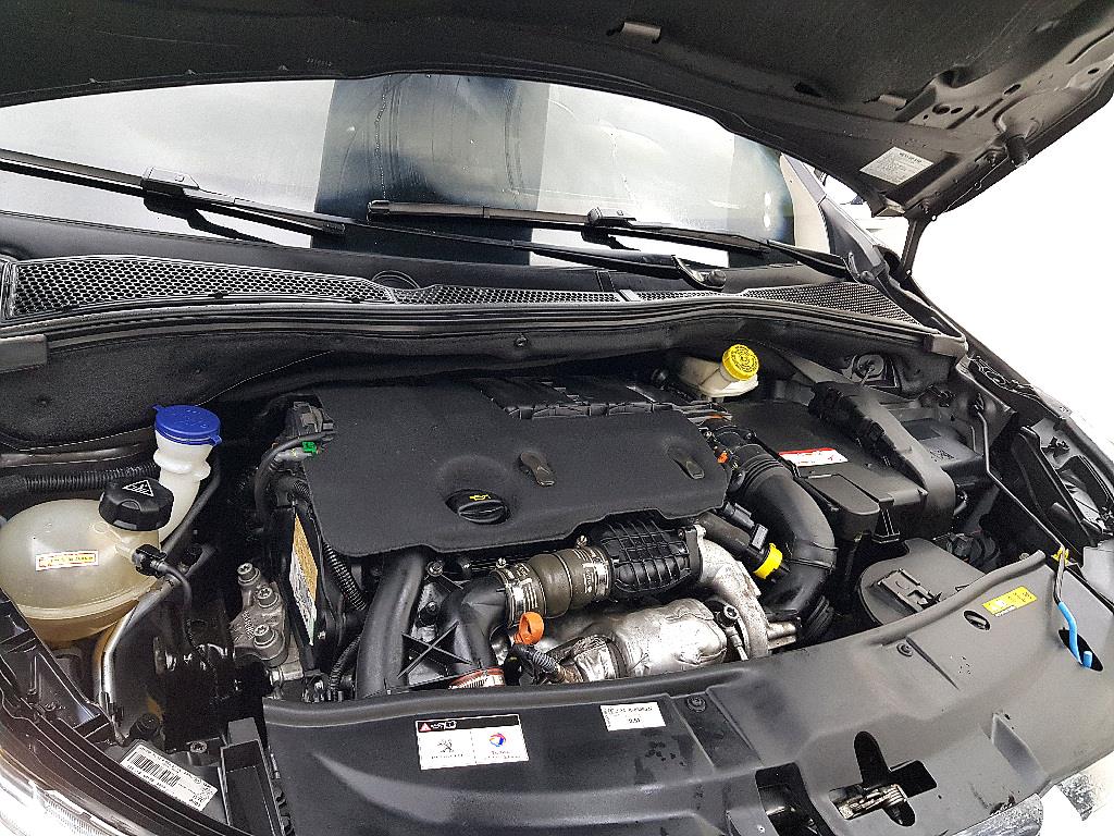 Peugeot 2008 - Vista 6