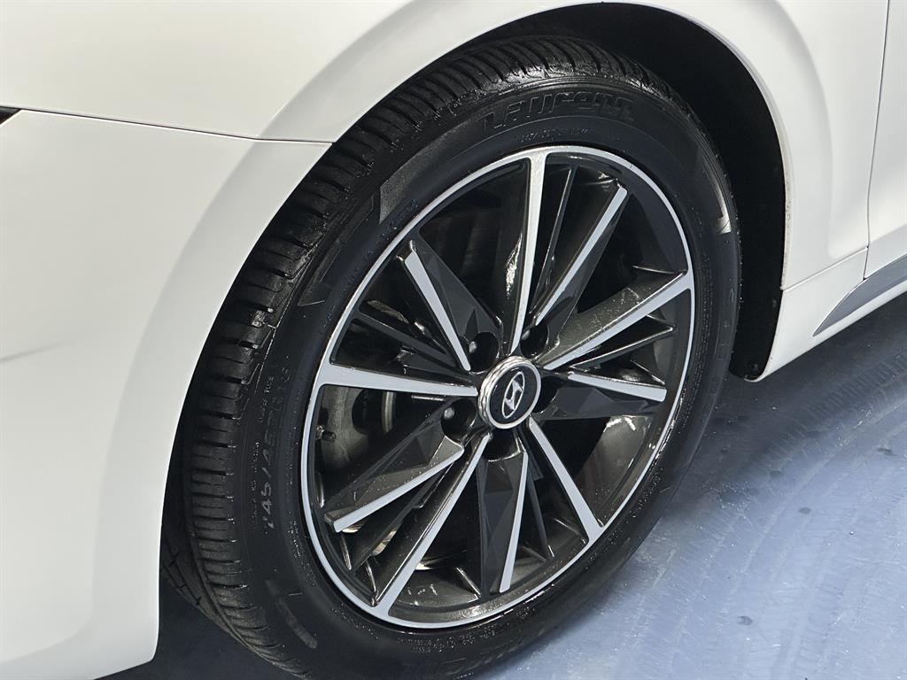 HYUNDAI Grandeur - Vista 5