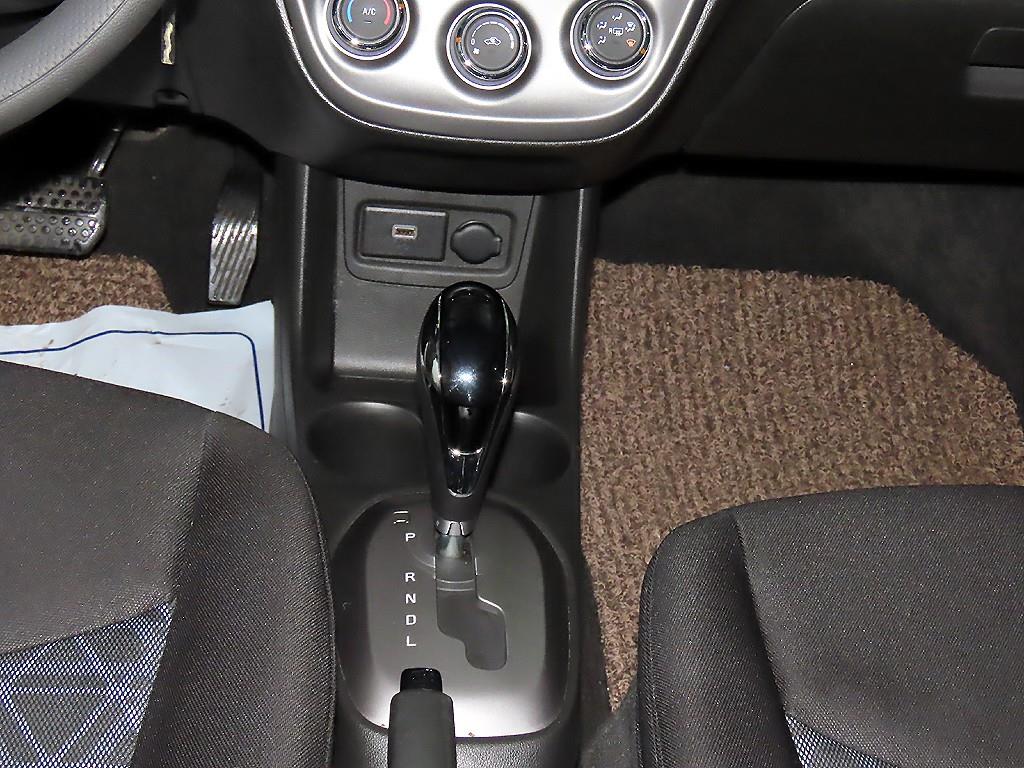 Chevrolet Spark - Vista 12