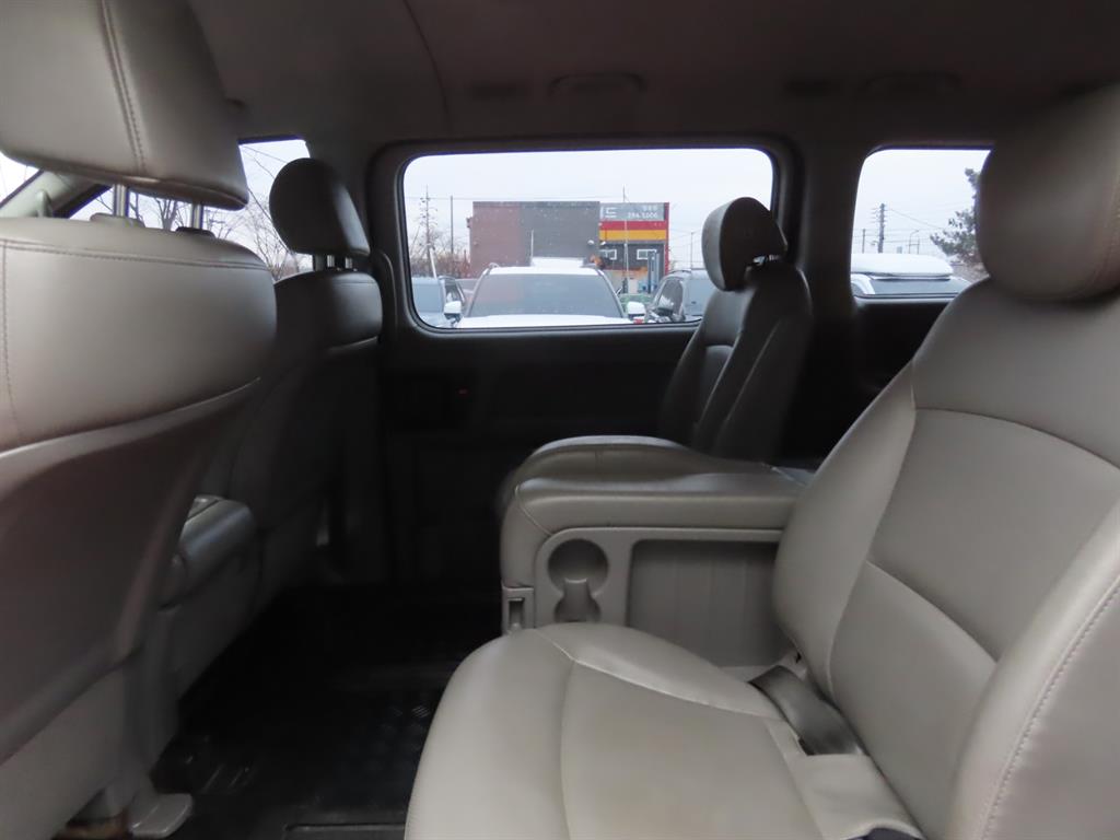 HYUNDAI Starex 2017 Plateado - Importación desde Corea - HF Imports Iquique - Foto 7