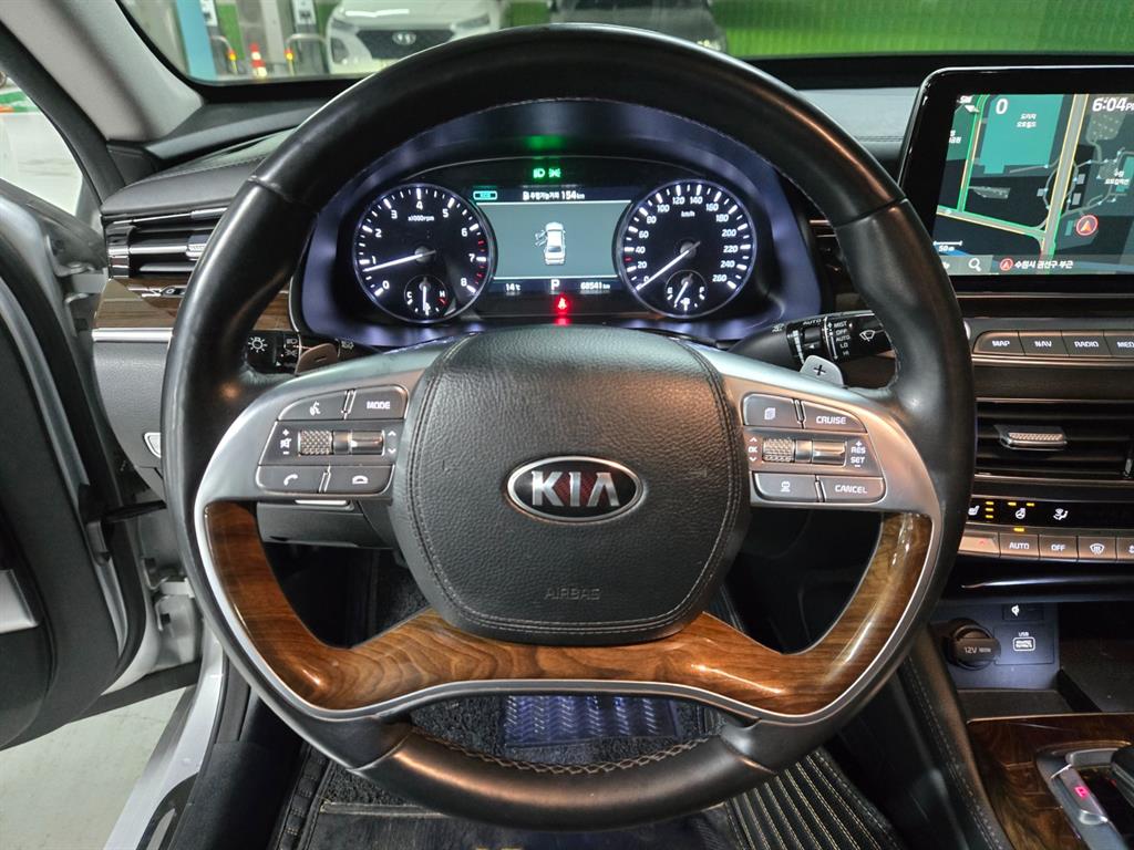 KIA K9 - Vista 8