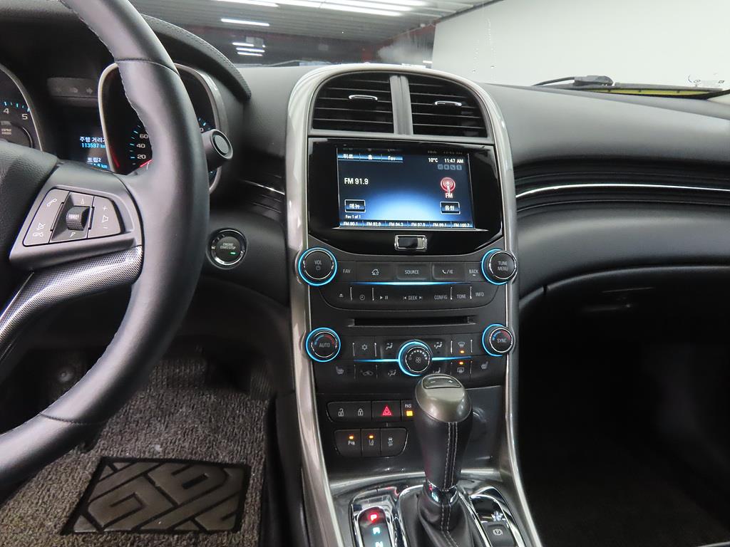 Chevrolet Malibu - Vista 10