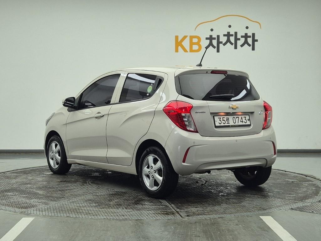 Chevrolet Spark - Vista 3
