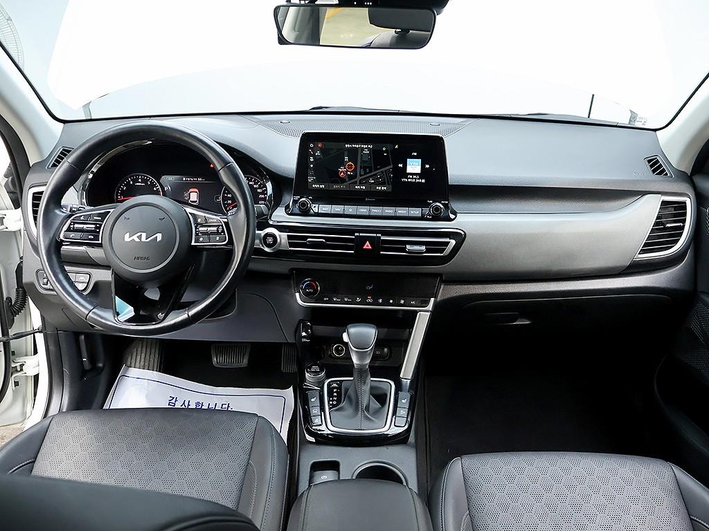 KIA Seltos - Vista 9