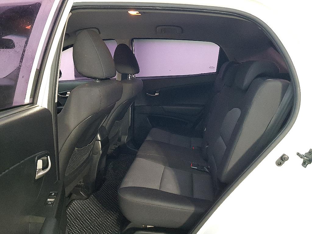 Ssangyong Korando - Vista 9